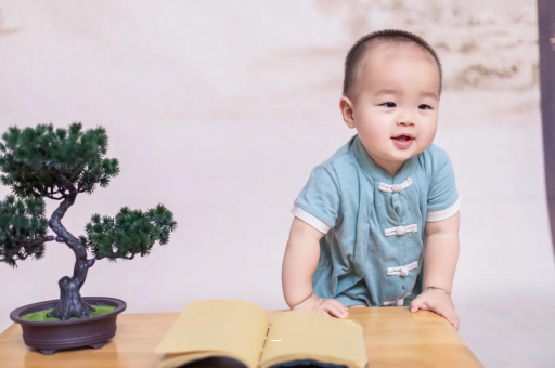 贵州六个月宝宝可以坐吗
