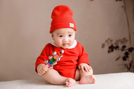 贵州六个月宝宝总是摇头